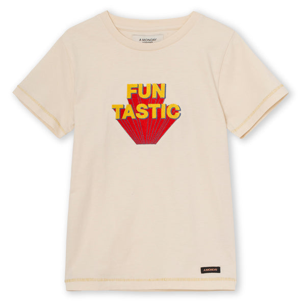 T-shirt voor jongens en meisjes 'Funtastic' in butter cream kleur van A Monday in Copenhagen - Verkrijgbaar bij Littlefashionaddict.com