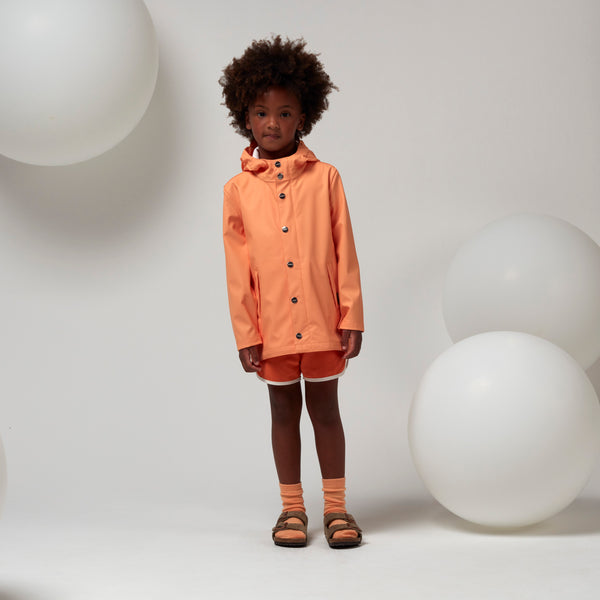 Gosoaky regenjas Elephant Man in Peach Cobbler voor kinderen, uniseks en waterdicht. | Verkrijgbaar bij Little Fashion Addict