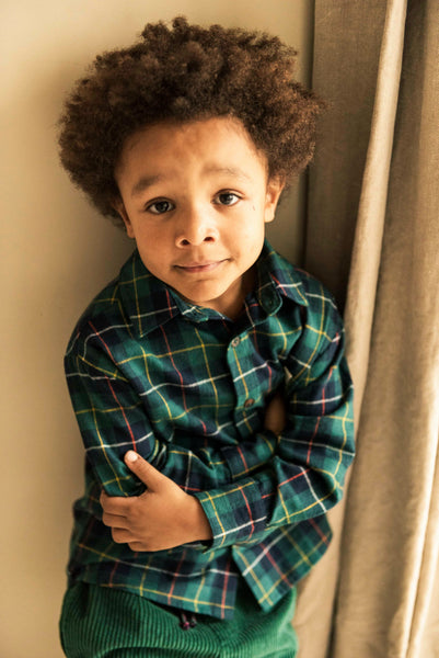 Navy-blauw en groen geruit flanellen jongenshemd van Jenest met lange mouwen | Scott Shirt Navy Blue Green Check | Ontdek Jenest bij Little Fashion Addict