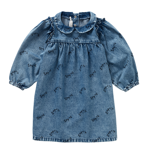 Denim jurk met Club Chaos-print en Peter Pan-kraag uit de Club Chaos collectie van Sproet & Sprout.
