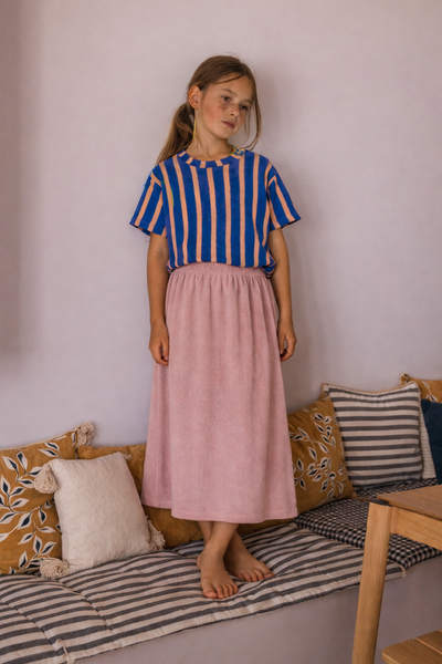 Jupe Lee Blush | lange lichtroze badstof rok van We Are Kids | Verkrijgbaar bij Little Fashion Addict