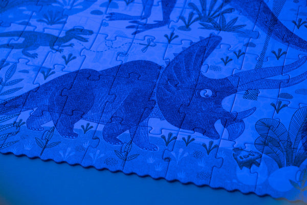 Londji Kinderpuzzel - Puzzel 200 stukken met 2 vergrootglazen - Discover the dinosaurs - Voor kinderen vanaf 6 jaar - Verkrijgbaar bij Littlefashionaddict.com