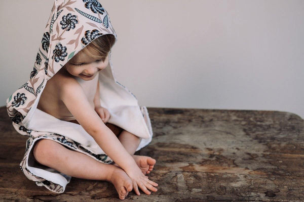 Badcape / Wikkelcape Claudy Windmill Foam (75 cm x 75 cm) - Little Fashion Addict