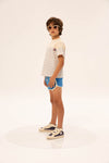 Gestreept T-shirt Blue Stripe van Wander & Wonder in pastelblauw met vogelborduursel. Unisex T-shirt voor jongens en meisjes. | Verkrijgbaar bij Little Fashion Addict