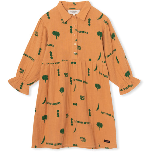 Littlefashionaddict - A Monday in Copenhagen - AW23 - The Food School - Valerie Dress - Verdant Green Print - Hemdjurk - Vanaf 4 tot 12 jaar in stock en verkrijgbaar bij Little Fashion Addict