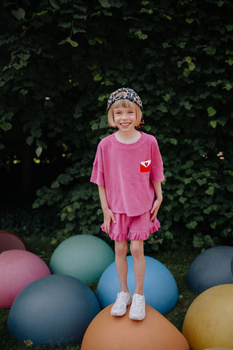 Daily Brat Lalaloveletter T-shirt fuchsia met hartdetail voor meisjes | Daily Brat Lalaloveletter T-shirt smoothie - Verkrijgbaar bij Little Fashion Addict