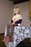 Beige Fry-Day Sweater voor jongens van Daily Brat met frietjesprint en contrasterende baksteenrode mouwen | Verkrijgbaar bij Little Fashion Addict
