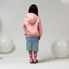 Waterdichte meisjesjas Blue Bird van Gosoaky in First Blush Pink met zachte voering. | Verkrijgbaar bij Little Fashion Addict