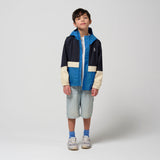 Gosoaky The Lion regenjas voor jongens in blauw met kleurvlakken - Verkrijgbaar bij Little Fashion Addict
