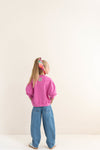 Balloon Denim Pants van Jenest in medium blauwe denim voor jongens en meisjes | Little Fashion Addict