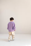 Stone beige Comfy Chino van Jenest voor jongens met elastische tailleband | Little Fashion Addict