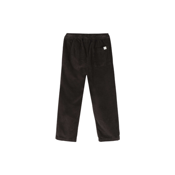 Jenest Comfy Pants Dark Fondant Brown – donkerbruine ribfluwelen broek voor jongens | Verkrijgbaar bij Little Fashion Addict