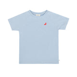 Gestreepte t-shirt in druivenblauw van Jenest voor jongens, in bio katoen | Verkrijgbaar voor jongens van 4 tot 10 jaar bij Little Fashion Addict