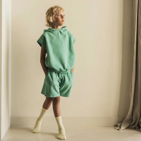 Lichtgroene short voor jongens en meisjes van Jenest. | Xavi Shorts Watermelon Green | Verkrijgbaar bij Little Fashion Addict