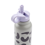 Detail van Liewood Falk drinkfles Mega Leo Mist met lekvrije drinktuit | Ontdek Liewood bij Little Fashion Addict