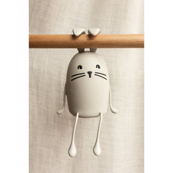 Evex nachtlampje konijn van Liewood in sand voor de kinderkamer | Evex Rabbit Night Light | Ontdek Liewood bij Little Fashion Addict
