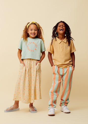 Mintkleurige crop t-shirt voor meisjes van Sproet & Sprout met logo | Uit de Champions League of Fun collectie