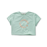 Mintkleurige crop t-shirt voor meisjes van Sproet & Sprout met logo | Uit de Champions League of Fun collectie