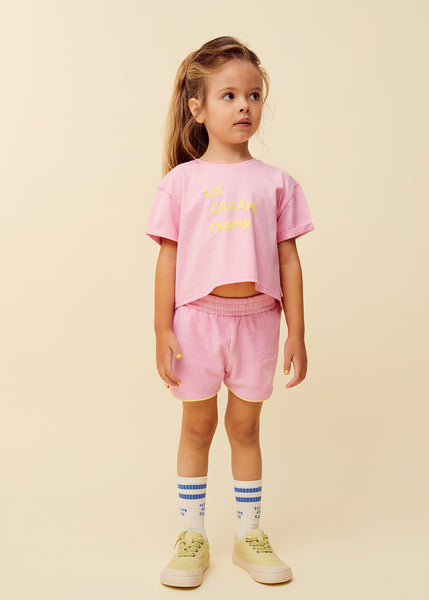 Boxy crop t-shirt ice cream champ podium pink voor meisjes van Sproet & Sprout | Uit de SS26 Champions League of Fun Collectie