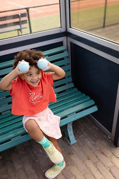 Rokje met speelse laagjes in off-white en blush van Sproet & Sprout| Uit de Champions League of Fun collectie - Verkrijgbaar bij Little Fashion Addict