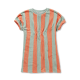Gestreept loose dress kleedje in muntgroen en koraal van Sproet & Sprout in zachte terry stof | Uit de Champions League of Fun collectie - verkrijgbaar bij Little Fashion Addict