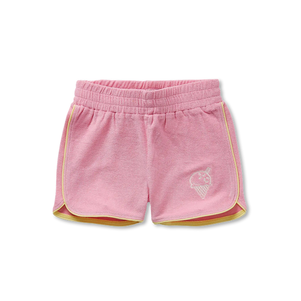 Terry sport short in oudroze van Sproet & Sprout voor meisjes, met gele biesjes en geborduurd ijsje | Uit de Champions League of Fun collectie 
