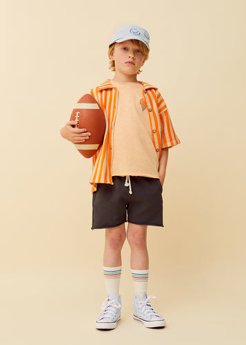 Sportsokken in off-white met blauwe strepen van Sproet & Sprout, unisex model | Uit de Champions League of Fun