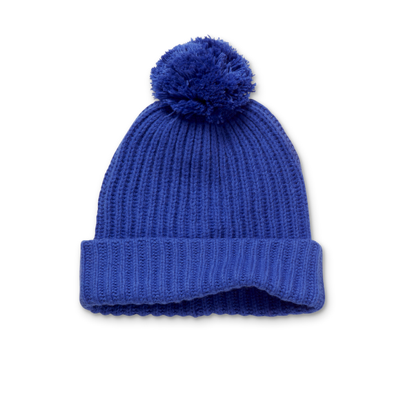 Littlefashionaddict - Sproet & Sprout - AW23 - The Alpine Hut - Beanie pompom Ultra Blue - Voor jongens en meisjes - Vanaf 4 tot 10 jaar in stock en verkrijgbaar bij Little Fashion Addict