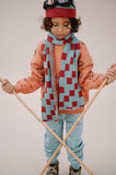 Littlefashionaddict - Sproet & Sprout - AW23 - The Alpine Hut - Sjaal voor jongens en meisjes - Scarf block intarsia - Vanaf 4 tot 10 jaar in stock en verkrijgbaar bij Little Fashion Addict