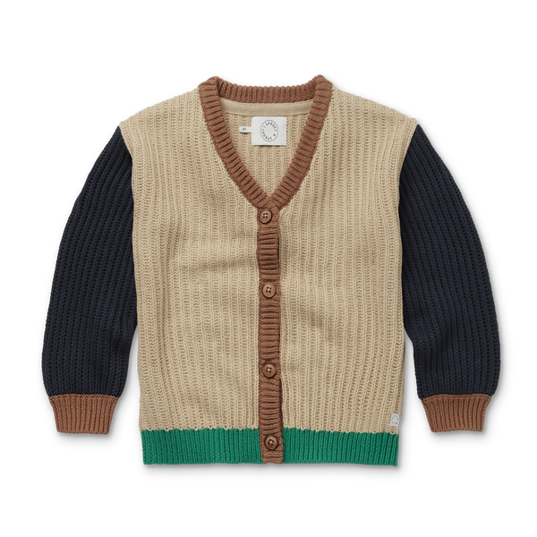 Littlefashionaddict - Sproet & Sprout - AW23 - The Alpine Hut - Cardigan Knit Colourblock in het Nougat - Voor jongens - Vanaf 4 tot 10 jaar in stock en verkrijgbaar bij Little Fashion Addict