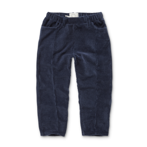Littlefashionaddict - Sproet & Sprout - AW23 - The Alpine Hut - Jongensbroek - Pants Velvet Sweat in Mood Indigo - Voor jongens - Vanaf 4 tot 10 jaar in stock en verkrijgbaar bij Little Fashion Addict