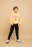 Sweatshirt in zandkleur met French Fries print voor jongens en meisjes van Sproet & Sprout | Sweatshirt French Fries Sand | A Cosmic Romance collectie