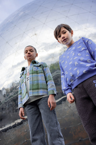 Jongenshemd met grote ruiten in donkergroen, blauw en beige van Sproet & Sprout | Boys Check Shirt Shady Green | A Cosmic Romance collectie 