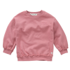 Zacht oudroze meisjessweater met subtiel ton-sur-ton logo uit de Club Chaos collectie van Sproet & Sprout.