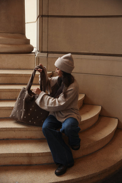 Teddy mom bag met hartjes van Studio Noos in bruin | Studio Noos - Teddy Hearts Mom Bag - Brown Hearts - verkrijgbaar bij Little Fashion Addict