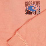 Zalmkleurige jongenssweater met surfprint van Tumble ’n Dry | Alice Springs sweater Tumble 'n Dry - verkrijgbaar bij Little Fashion Addict