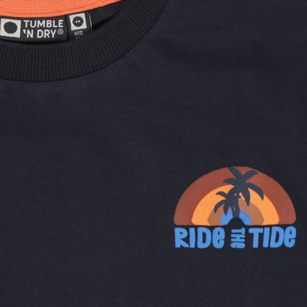 Donkerblauwe jongens t-shirt met surfprint van Tumble ’n Dry | Bondi Beach T-shirt van Tumble 'n Dry - Verkrijgbaar bij Little Fashion Addict
