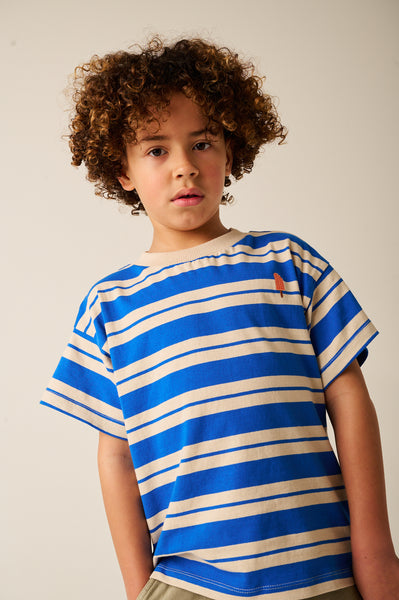 Felblauw gestreepte jongens T-shirt met ijsje van Tumble ’n Dry | Nautic T-shirt van Tumble 'n Dry - Verkrijgbaar bij Little Fashion Addict