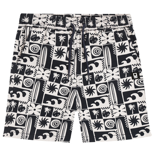 Zwart-witte jongensshort met surfprint van Tumble ’n Dry | Palm Cove Short van Tumble 'n Dry - verkrijgbaar bij Little Fashion Addict