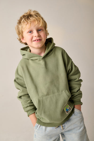 Kakigroene hoodie met kap voor jongens van Tumble ’n Dry | Salty Hoodie Sweater Green van Tumble 'n Dry - verkrijgbaar bij Little Fashion Addict