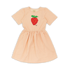 Meisjesjurk van Wander & Wonder met blushkleurige strepen en grote aardbeienprint op de borst. | Ontdek Wander & Wonder bij Little Fashion Addict