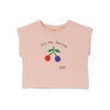 Roze crop top voor meisjes van Wander & Wonder met kleurrijke kersenprint op de voorkant. | Ontdek Wander & Wonder bij Little Fashion Addict
