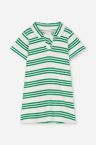 Groen sportief jurkje met witte strepen voor meisjes vanaf 4 jaar, van het merk We Are Kids. Verkrijgbaar bij Little Fashion Addict.
