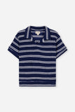 Polo Leonard Navy Stripes | Gestreepte donkerblauwe polo voor jongens met losse fit van We Are Kids | Verkrijgbaar bij Little Fashion Addict