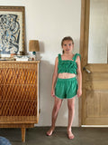 we are kids short juju real green – Unisex short in real green, gemaakt van biologisch katoen voor jongens en meisjes | Verkrijgbaar bij Little Fashion Addict