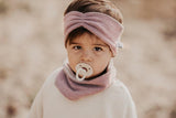 Little Fashion Addict - AAI AAI - Winterse Haarband pink - sfeerfot