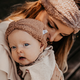 Little Fashion Addict - AAI AAI - Teddy Haarband voor zowel baby, kids en mama - Camel - Verkrijgbaar bij Littlefashionaddict.com