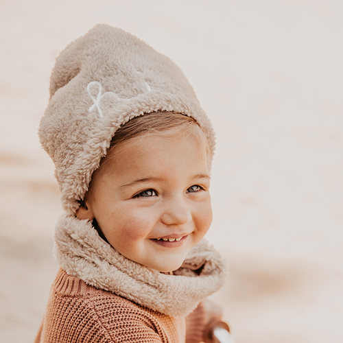 Little Fashion Addict - AAI AAI - Teddy Sjaal - Cream - Verkrijgbaar bij Littlefashionaddict.com