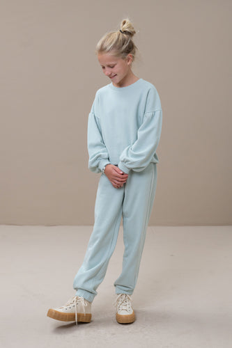 Kledingmerk: By-Bar - Girls fashion brand - Girls Aisa Sweater - Kleur: Fresh Sky (lichtblauw) - Van 4 tot 12 jaar beschikbaar bij littlefashionaddict.com