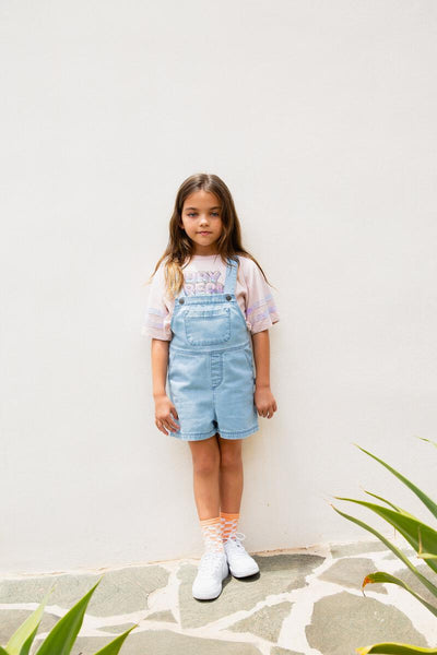 Hundred Pieces - Denim Overalls - Lichtblauwe jeans playsuit voor meisjes - Meisjesmode - Zomercollectie 2023 - Verkrijgbaar bij Littlefashionaddict.com